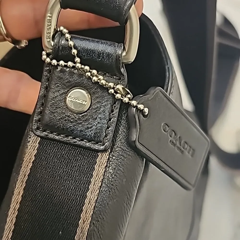 COACH HERITAGE WEB‎ LEATHER MESSENGER  F70556